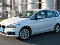 Gebraucht BMW 220 Advantage 192 PS (141 kW) 2016 Mineralweiss Van / Kleinbus
