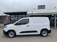 Neu Fiat Doblò Easy 102 PS (75 kW) 2026 Hell weiß Van / Kleinbus