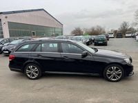 Gebraucht Mercedes E250 204 PS (150 kW) 2015 Schwarz/baltic black Kombi