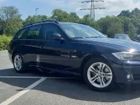 Gebraucht BMW 320 170 PS (125 kW) 2009 Blau Kombi