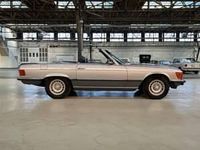 Gebraucht Mercedes SL500 231 PS (169 kW) 1984 Silber Cabrio