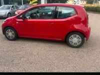 Second-hand VW up! 75 CP (55 kW) 2012 Roșu Hatchback