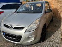 Gebraucht Hyundai i20 75 PS (55 kW) 2009 Grau Kleinwagen