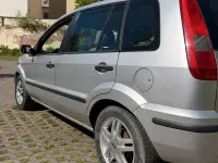 Second-hand Ford Fusion 82 CP (60 kW) 2002 Argintiu Hatchback