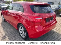 Gebraucht Mercedes A180 109 PS (80 kW) 2013 Rot Limousine