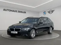 Gebraucht BMW 530e 184 PS (135 kW) 2024 Saphirschwarz Kombi