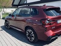 Gebraucht BMW iX3 Impressive 210 kW (286 PS) 2023 Rot SUV