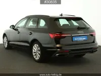 Gebraucht Audi A4 Sport 163 PS (119 kW) 2023 Schwarz Kombi