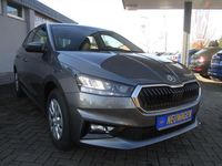 Neu Skoda Fabia 80 PS (58 kW) 2026 Grau Limousine