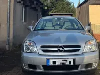 Second-hand Opel Vectra 155 CP (114 kW) 2004 Argintiu Berlinǎ