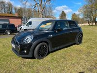 Second-hand Mini ONE 102 CP (75 kW) 2021 Negru Hatchback