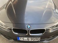Gebraucht BMW 330 Advantage 252 PS (185 kW) 2015 Grau Kombi