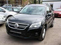 Second-hand VW Tiguan Freestyle 122 CP (89 kW) 2011 Negru SUV