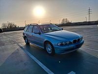 Gebraucht BMW 525 192 PS (141 kW) 2002 Silber Kombi