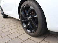 Gebraucht Opel Adam Slam 101 PS (74 kW) 2016 Weiß Kleinwagen