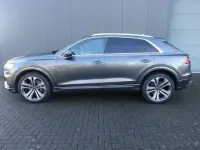 Gebraucht Audi Q8 S-Line 340 PS (250 kW) 2023 Grau SUV
