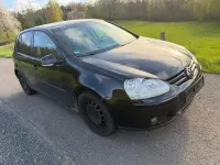 Second-hand VW Golf V 101 CP (74 kW) 2007 Negru Berlinǎ