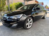 Gebraucht Opel Astra Design Edition 140 PS (102 kW) 2010 Schwarz Limousine