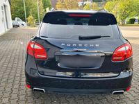 Second-hand Porsche Cayenne 300 CP (220 kW) 2013 Negru SUV