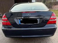 Gebraucht Mercedes E320 224 PS (164 kW) 2003 Blau Limousine