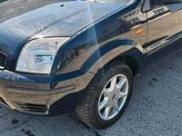 Second-hand Ford Fusion 2004 Hatchback