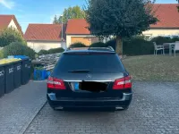 Gebraucht Mercedes E200 184 PS (135 kW) 2011 Schwarz Kombi