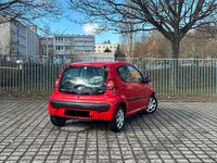 Gebraucht Peugeot 107 68 PS (50 kW) 2009 Rot Kleinwagen