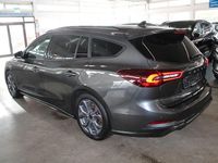 Gebraucht Ford Focus ST-Line X 116 PS (85 kW) 2025 Grau Limousine