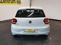 Gebraucht VW Polo Comfortline 95 PS (69 kW) 2018 Weiß Kleinwagen