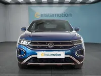 Second-hand VW T-Roc 150 CP (110 kW) 2023 Albastru SUV