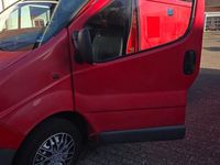 Gebraucht Opel Vivaro 90 PS (66 kW) 2010 Rot Van / Kleinbus