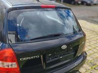 Gebraucht Kia Cerato 113 PS (83 kW) 2008 Schwarz Limousine