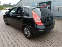 Gebraucht Hyundai i30 Classic 116 PS (85 kW) 2007 Schwarz Kleinwagen