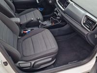 Gebraucht Kia Stonic Vision 84 PS (61 kW) 2024 Weiß SUV