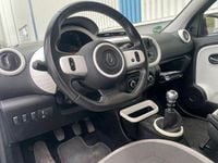 Second-hand Renault Twingo 90 CP (66 kW) 2014 Albastru Hatchback