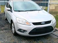 Gebraucht Ford Focus 100 PS (73 kW) 2008 Silber Limousine