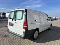 Gebraucht Mercedes Vito 163 PS (119 kW) 2024 Arktikweiß Van