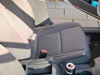 Gebraucht VW Golf V 105 PS (77 kW) 2004 Silber Kleinwagen