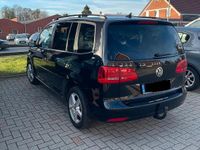 Gebraucht VW Touran 140 PS (102 kW) 2012 Schwarz Van / Kleinbus