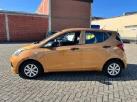 Gebraucht Hyundai i10 Classic 67 PS (49 kW) 2016 Gold Kleinwagen