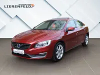 Gebraucht Volvo S60 Momentum 136 PS (100 kW) 2014 Flamenco red / Limousine