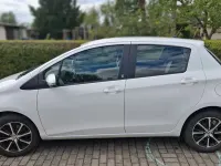 Gebraucht Toyota Yaris Team 111 PS (81 kW) 2018 Weiß Limousine