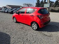 Gebraucht Hyundai i10 Select 67 PS (49 kW) 2019 Rot Kleinwagen