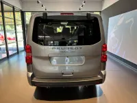 Neu Peugeot Traveller Allure 179 PS (131 kW) 2026 Artense silber Van / Kleinbus