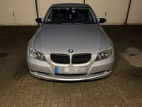 Gebraucht BMW 318 129 PS (94 kW) 2006 Silber Limousine