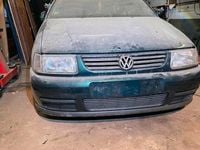 Gebraucht VW Polo 50 PS (36 kW) 1997 Grün Kleinwagen