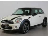 Gebraucht Mini Cooper Pepper 122 PS (89 kW) 2012 Weiß Kleinwagen
