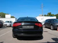 Gebraucht Audi A4 Ambiente 177 PS (130 kW) 2015 Schwarz Limousine