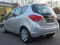Gebraucht Opel Meriva Edition 75 PS (55 kW) 2010 Silber Van / Kleinbus