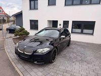 Gebraucht BMW 550 381 PS (280 kW) 2013 Carbonschwarz Kombi
